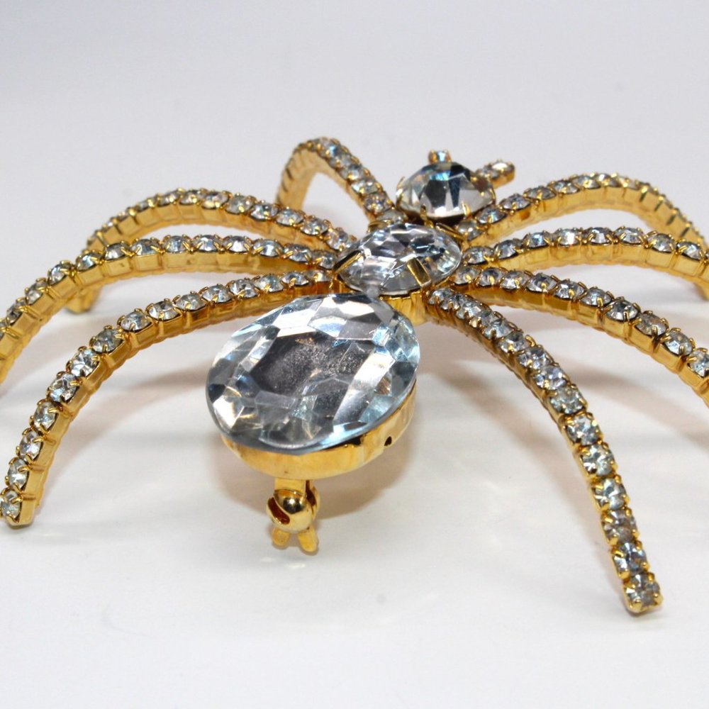 Large Rhinestone Spider Brooch - Picture 4 of 5